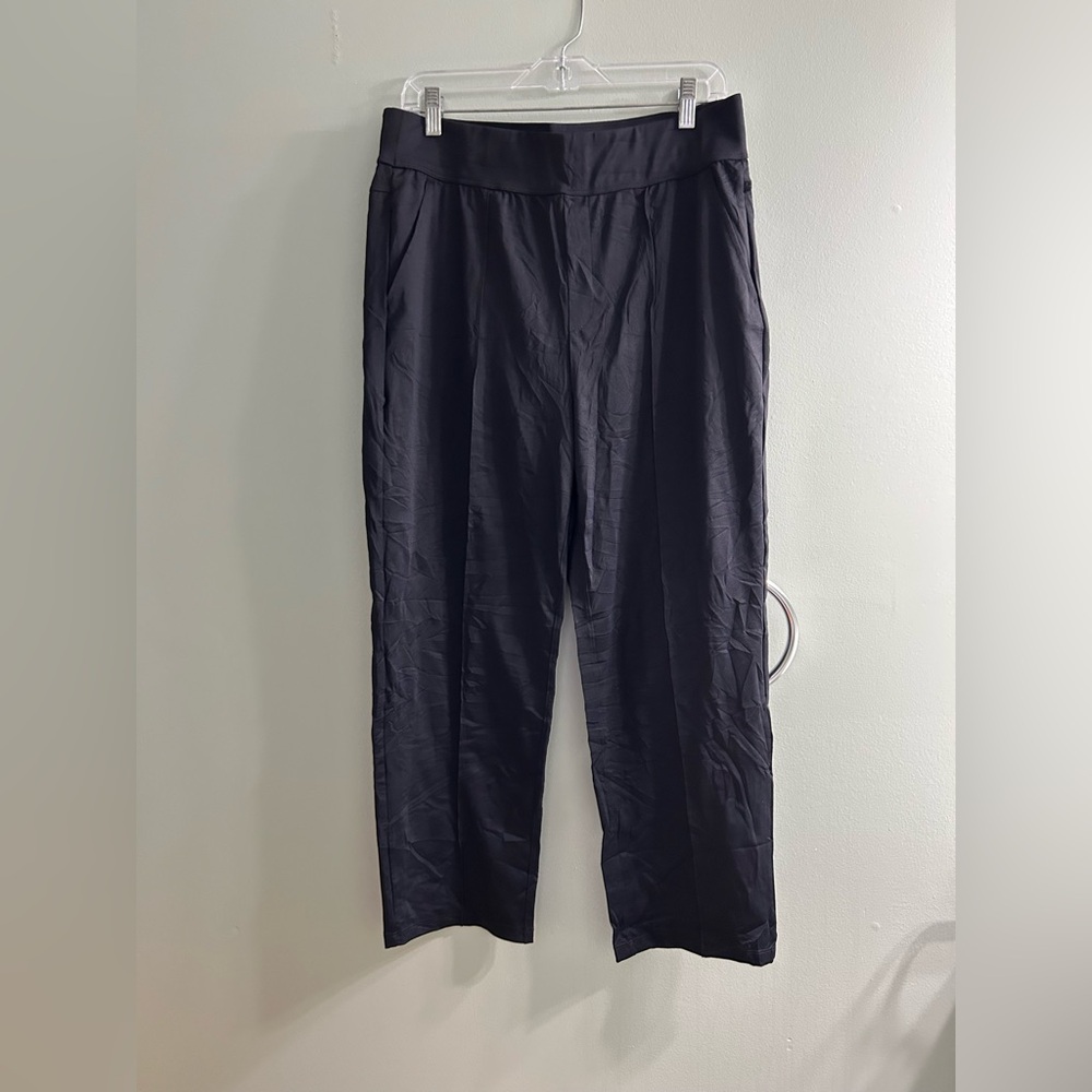 HALARA Black Cropped Pants NWT